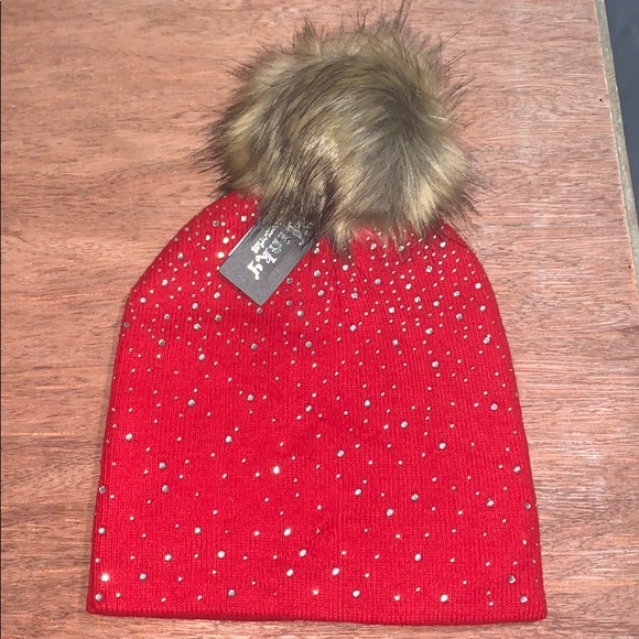 NEW Pom Pom beanie with crystal accents - Picture 3 of 3